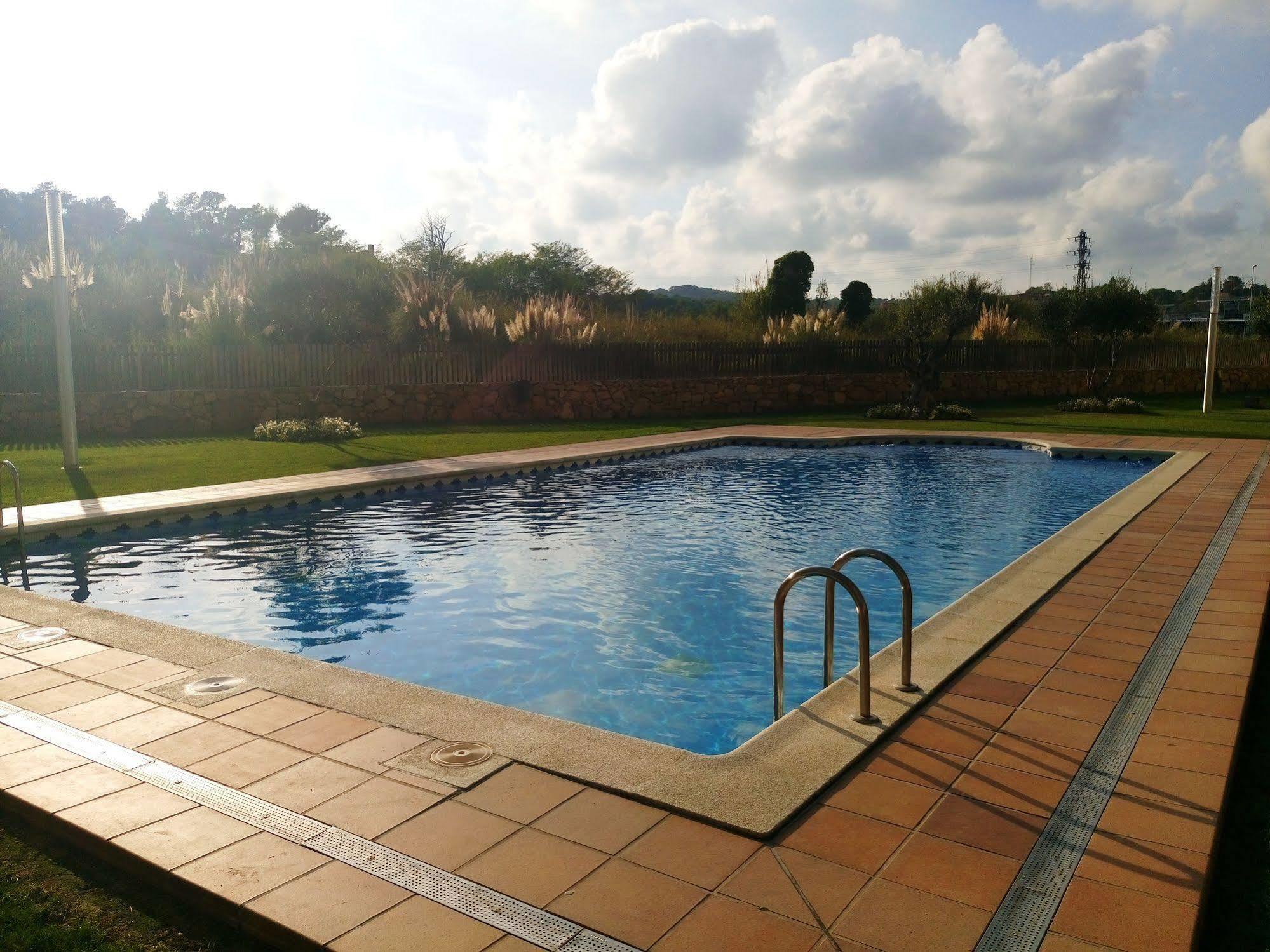 Avenida Fenals Appartement *